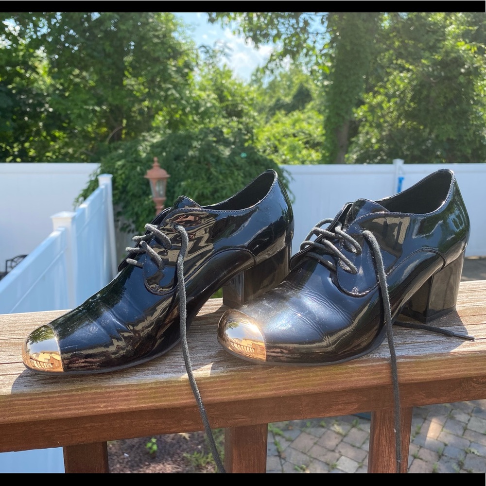 Patent leather shoes